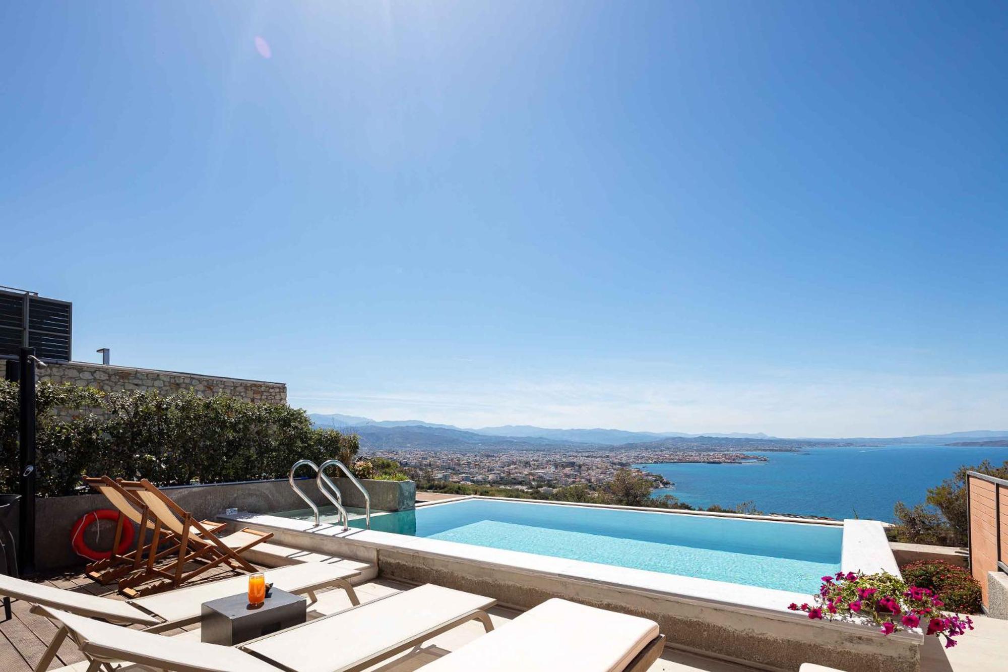 Omnia Luxury Villas - "Heated" Pools & Breathtaking Seaviews! Chania  Exterior photo